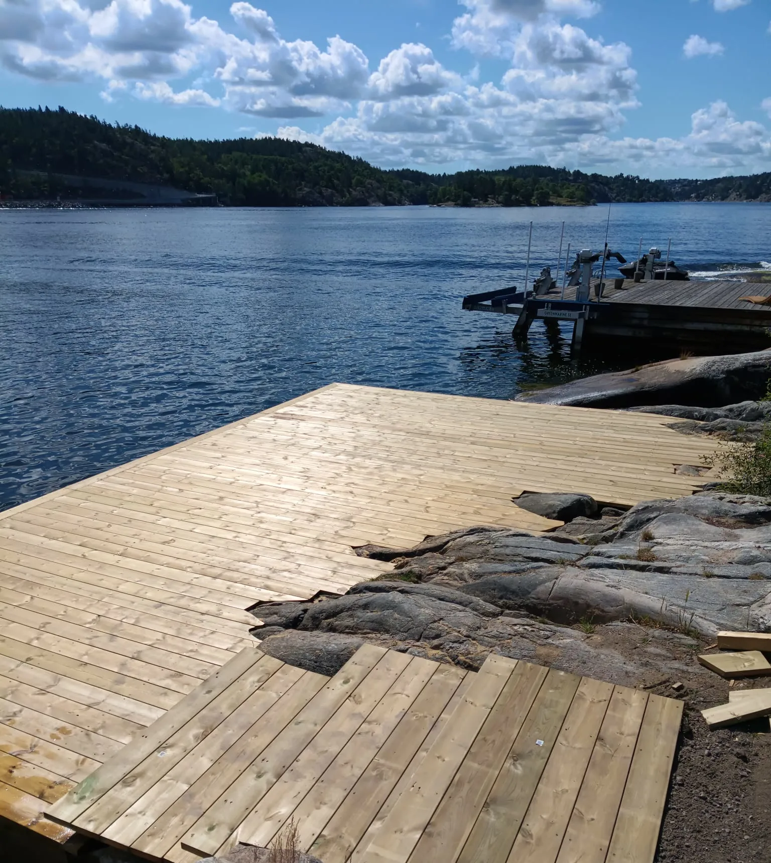 Bygga brygga på Lidingö, Stockholm Bygga brygga på Lidingö, Stockholm